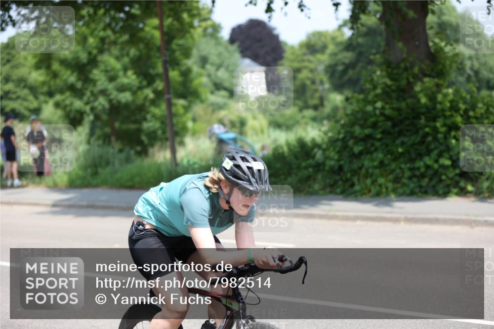 15.06.2025 - 7 Türme Triathlon Yannick Fuchs http://msf.ph/oto/7982514 15.06.2025 12:52:03 Radfahren 309, 537 meine-sportfotos.de