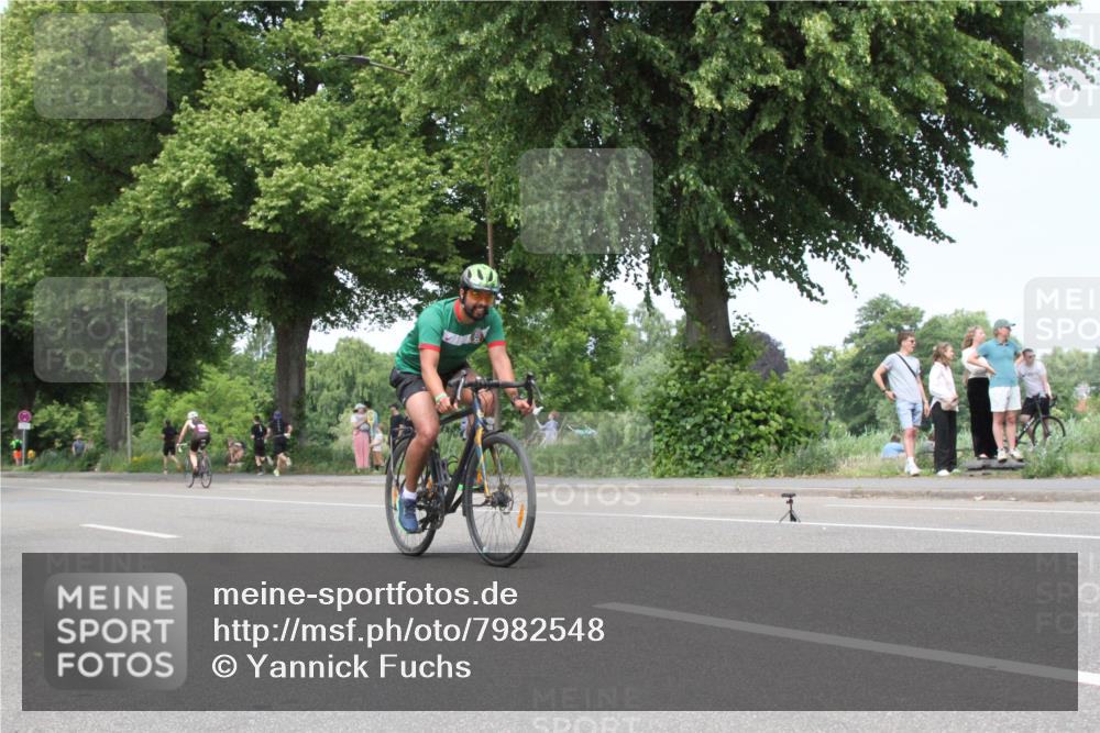 15.06.2025 - 7 Türme Triathlon Yannick Fuchs http://msf.ph/oto/7982548 15.06.2025 13:32:51 Radfahren  meine-sportfotos.de