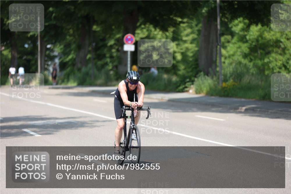 15.06.2025 - 7 Türme Triathlon Yannick Fuchs http://msf.ph/oto/7982555 15.06.2025 12:52:10 Radfahren 500, 537, 622 meine-sportfotos.de