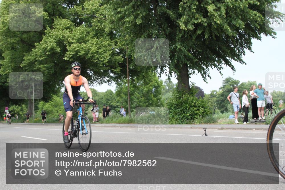15.06.2025 - 7 Türme Triathlon Yannick Fuchs http://msf.ph/oto/7982562 15.06.2025 13:32:54 Radfahren  meine-sportfotos.de