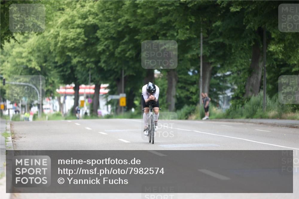 15.06.2025 - 7 Türme Triathlon Yannick Fuchs http://msf.ph/oto/7982574 15.06.2025 11:32:06 Radfahren 313 meine-sportfotos.de