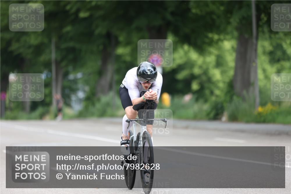 15.06.2025 - 7 Türme Triathlon Yannick Fuchs http://msf.ph/oto/7982628 15.06.2025 11:32:08 Radfahren 313 meine-sportfotos.de