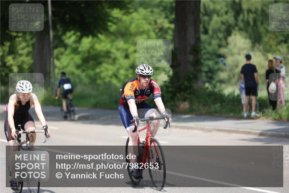 15.06.2025 - 7 Türme Triathlon Yannick Fuchs http://msf.ph/oto/7982653 15.06.2025 12:52:15 Radfahren 400, 500, 622 meine-sportfotos.de