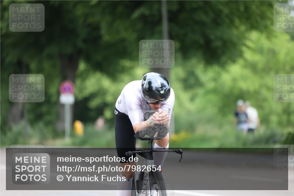 15.06.2025 - 7 Türme Triathlon Yannick Fuchs http://msf.ph/oto/7982654 15.06.2025 11:32:08 Radfahren 313 meine-sportfotos.de