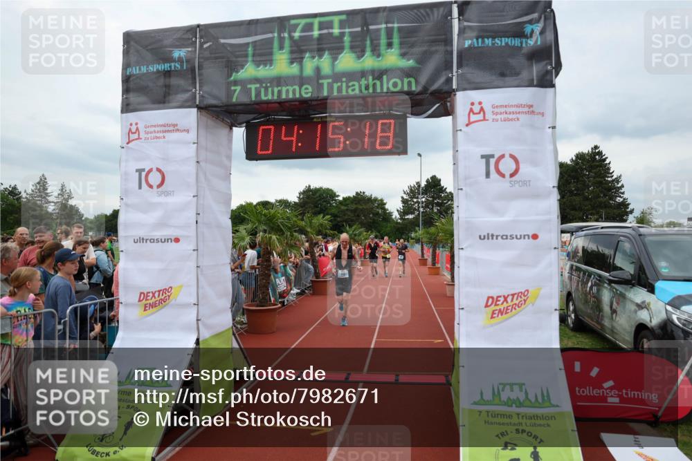 15.06.2025 - 7 Türme Triathlon Michael Strokosch http://msf.ph/oto/7982671 15.06.2025 14:15:18 Ziel 406, 494, 1050 meine-sportfotos.de