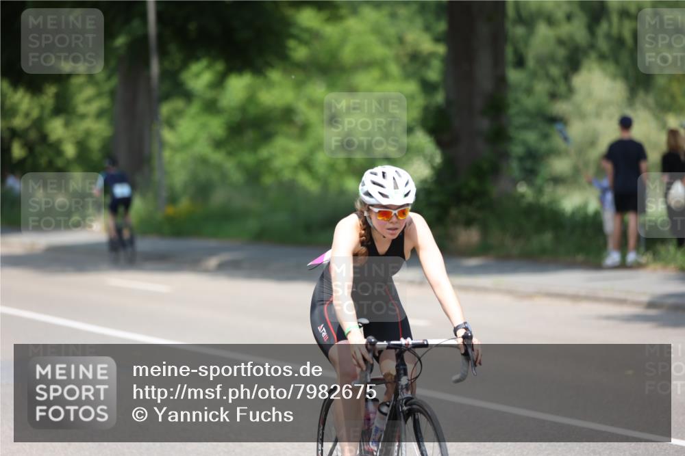 15.06.2025 - 7 Türme Triathlon Yannick Fuchs http://msf.ph/oto/7982675 15.06.2025 12:52:15 Radfahren 400, 500, 622 meine-sportfotos.de
