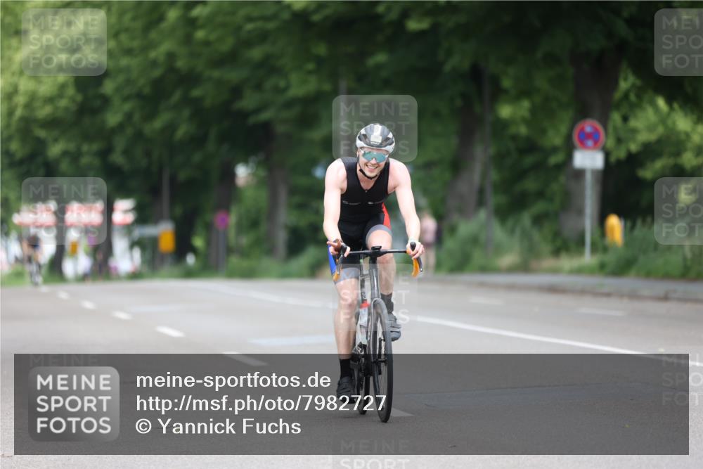 15.06.2025 - 7 Türme Triathlon Yannick Fuchs http://msf.ph/oto/7982727 15.06.2025 11:32:55 Radfahren 222 meine-sportfotos.de
