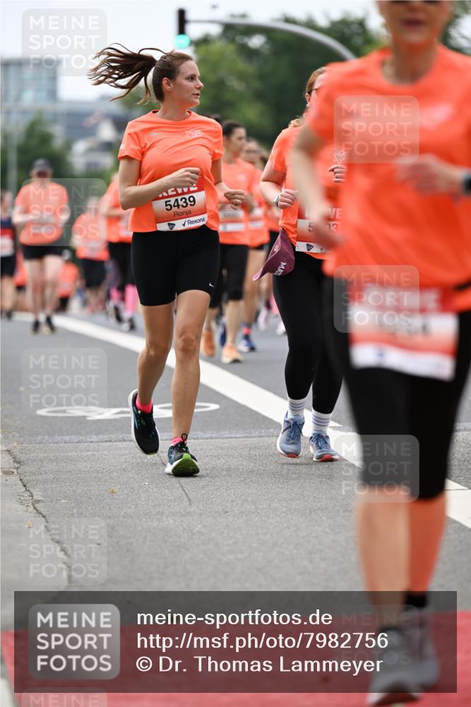 15.06.2025 - REWE Women's Run Dr. Thomas Lammeyer http://msf.ph/oto/7982756 15.06.2025 10:46:22 Laufen 5439, 03 meine-sportfotos.de