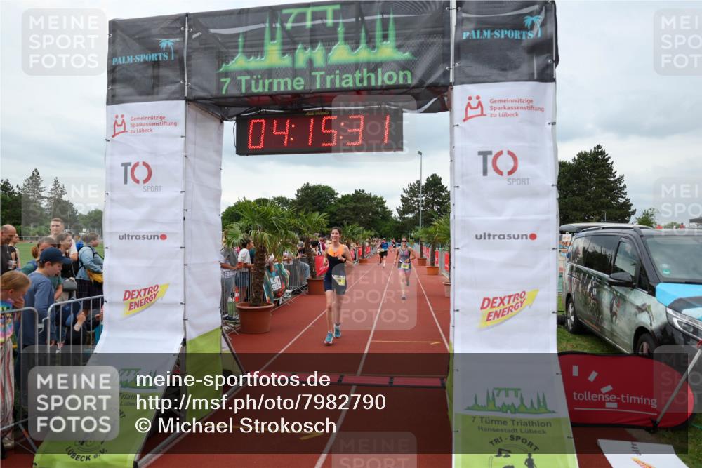 15.06.2025 - 7 Türme Triathlon Michael Strokosch http://msf.ph/oto/7982790 15.06.2025 14:15:31 Ziel 747, 815, 816, 976, 1018, 1076 meine-sportfotos.de