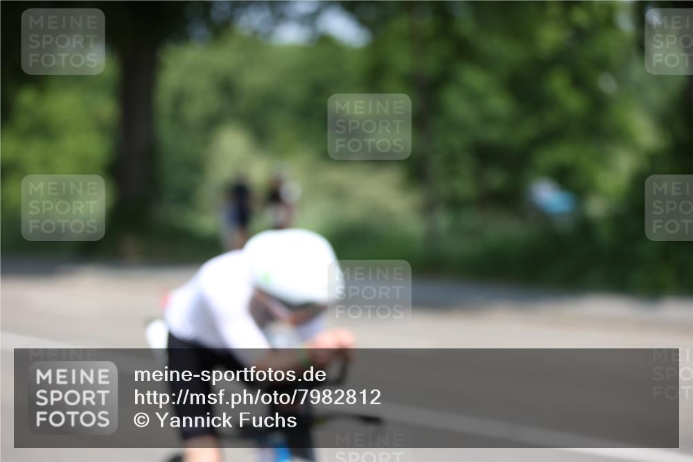 15.06.2025 - 7 Türme Triathlon Yannick Fuchs http://msf.ph/oto/7982812 15.06.2025 12:52:21 Radfahren 400, 451 meine-sportfotos.de