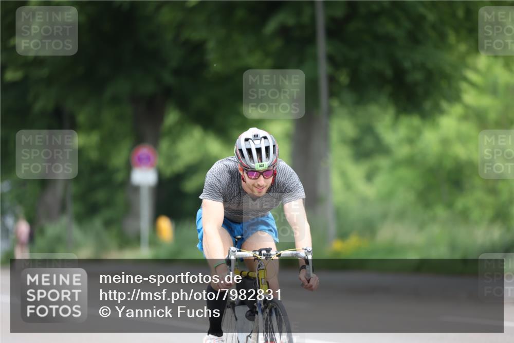 15.06.2025 - 7 Türme Triathlon Yannick Fuchs http://msf.ph/oto/7982831 15.06.2025 11:33:03 Radfahren 337 meine-sportfotos.de