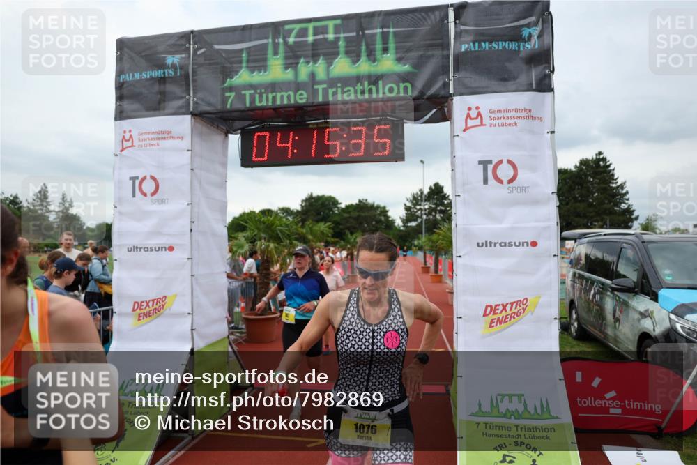 15.06.2025 - 7 Türme Triathlon Michael Strokosch http://msf.ph/oto/7982869 15.06.2025 14:15:35 Ziel 747, 976, 1018, 1076 meine-sportfotos.de