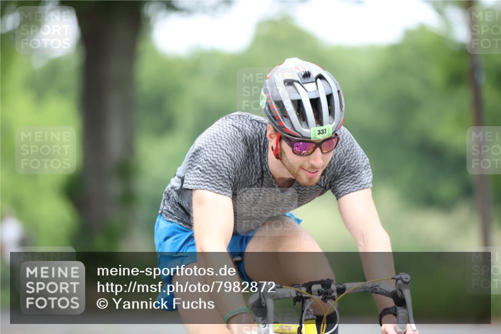 15.06.2025 - 7 Türme Triathlon Yannick Fuchs http://msf.ph/oto/7982872 15.06.2025 11:33:04 Radfahren 337 meine-sportfotos.de