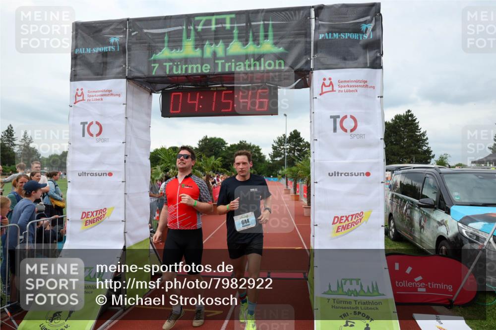 15.06.2025 - 7 Türme Triathlon Michael Strokosch http://msf.ph/oto/7982922 15.06.2025 14:15:46 Ziel 644, 1137 meine-sportfotos.de