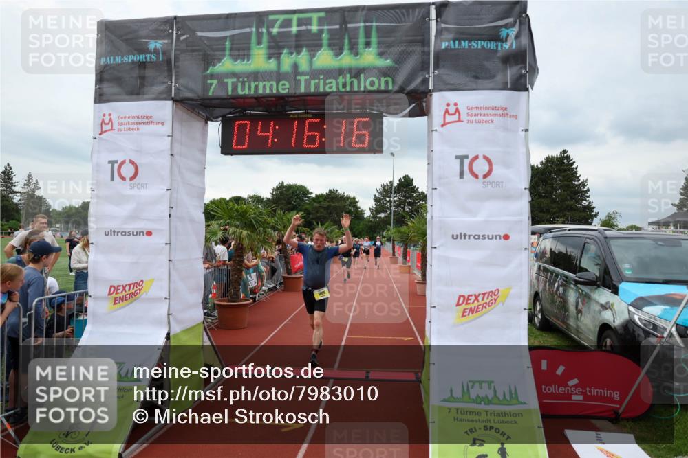 15.06.2025 - 7 Türme Triathlon Michael Strokosch http://msf.ph/oto/7983010 15.06.2025 14:16:16 Ziel 735, 834, 959, 1005 meine-sportfotos.de