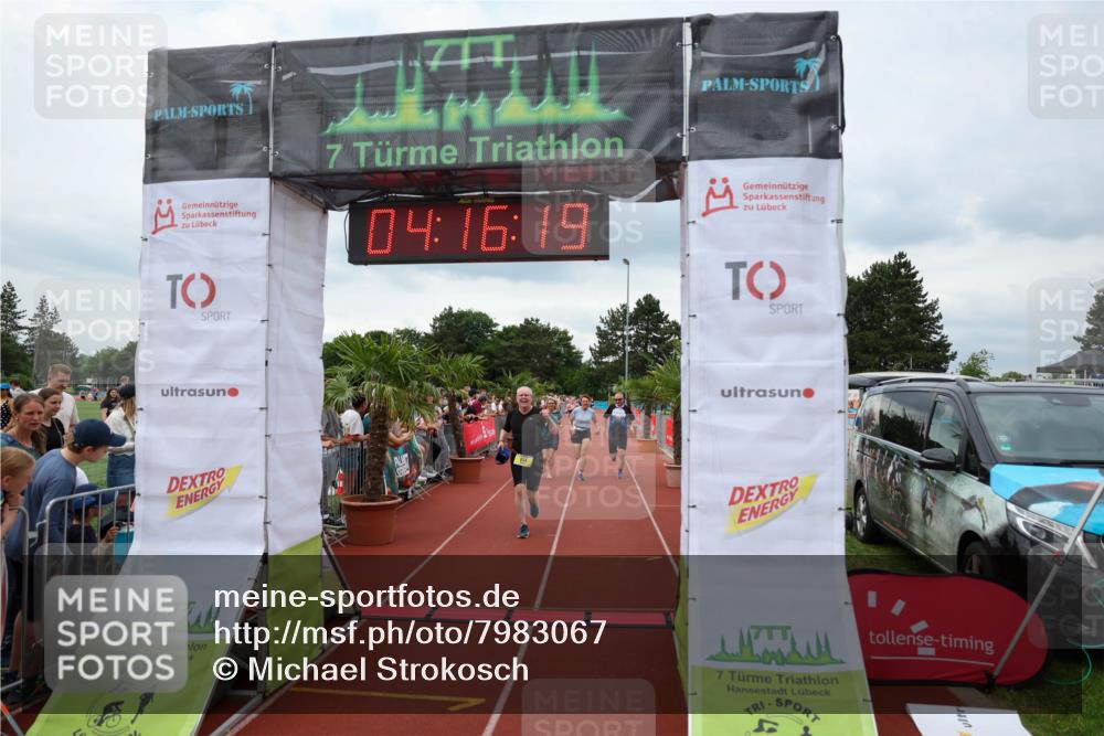 15.06.2025 - 7 Türme Triathlon Michael Strokosch http://msf.ph/oto/7983067 15.06.2025 14:16:19 Ziel 735, 834, 959, 1005 meine-sportfotos.de