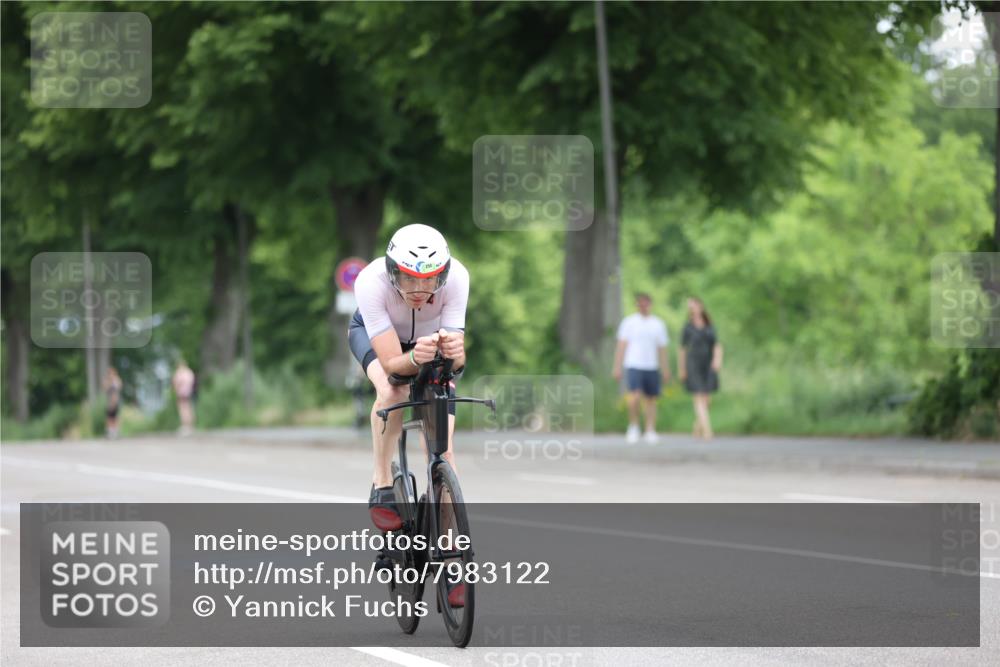 15.06.2025 - 7 Türme Triathlon Yannick Fuchs http://msf.ph/oto/7983122 15.06.2025 11:34:48 Radfahren 224, 250 meine-sportfotos.de