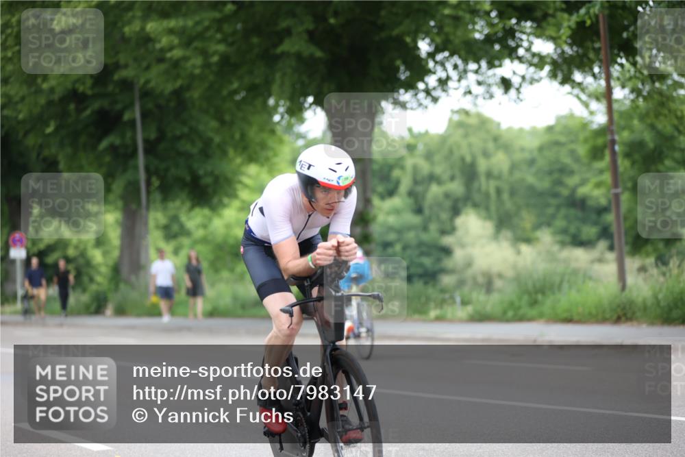 15.06.2025 - 7 Türme Triathlon Yannick Fuchs http://msf.ph/oto/7983147 15.06.2025 11:34:48 Radfahren 224, 250 meine-sportfotos.de