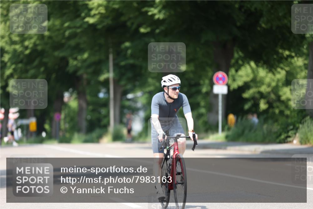 15.06.2025 - 7 Türme Triathlon Yannick Fuchs http://msf.ph/oto/7983163 15.06.2025 12:52:58 Radfahren 241, 591, 653, 661 meine-sportfotos.de