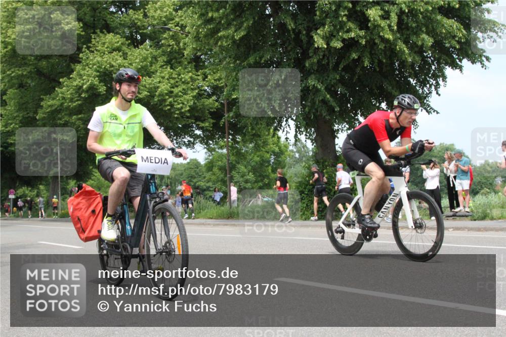 15.06.2025 - 7 Türme Triathlon Yannick Fuchs http://msf.ph/oto/7983179 15.06.2025 13:36:00 Radfahren  meine-sportfotos.de