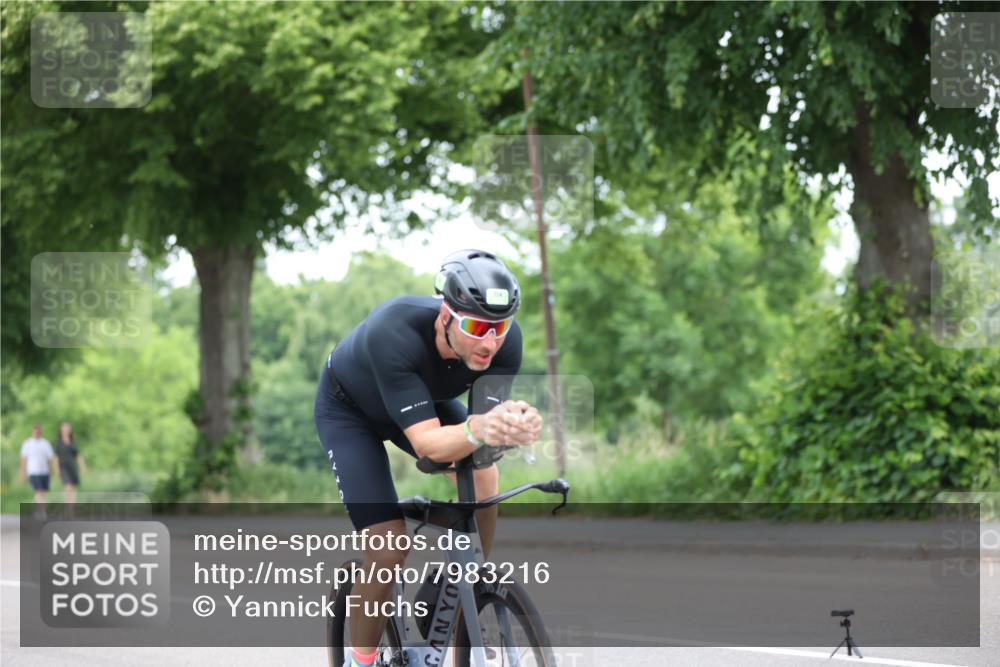 15.06.2025 - 7 Türme Triathlon Yannick Fuchs http://msf.ph/oto/7983216 15.06.2025 11:34:51 Radfahren 224, 250 meine-sportfotos.de