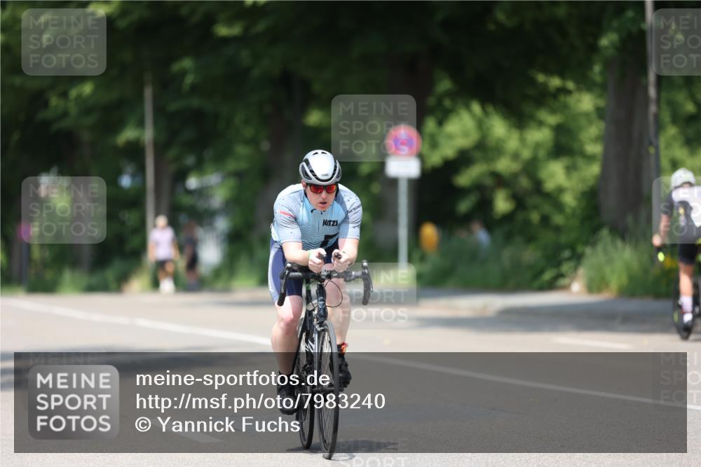 15.06.2025 - 7 Türme Triathlon Yannick Fuchs http://msf.ph/oto/7983240 15.06.2025 12:53:05 Radfahren 255, 265, 591, 608 meine-sportfotos.de