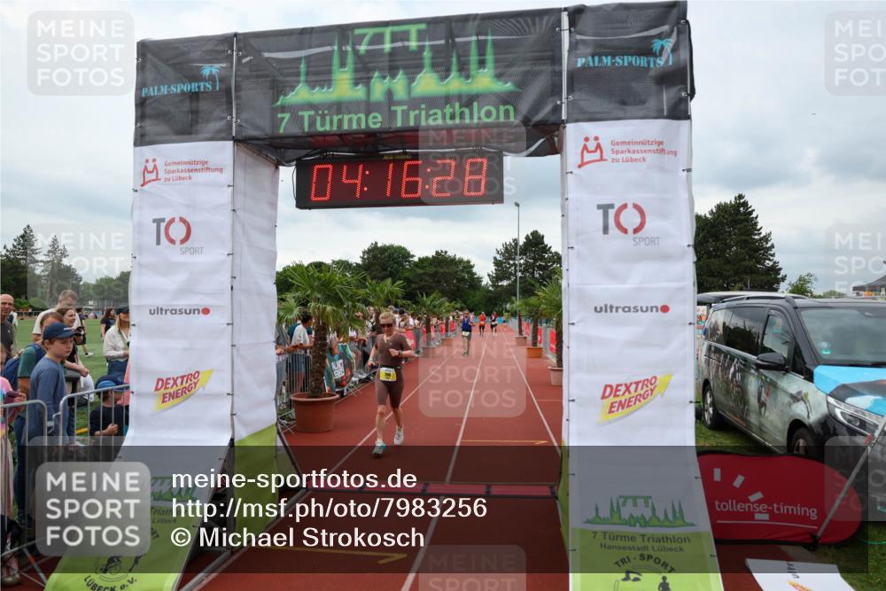 15.06.2025 - 7 Türme Triathlon Michael Strokosch http://msf.ph/oto/7983256 15.06.2025 14:16:28 Ziel 790, 959, 980 meine-sportfotos.de