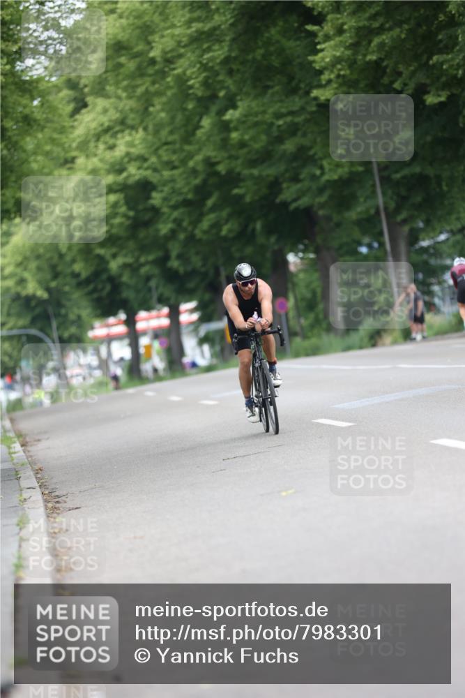 15.06.2025 - 7 Türme Triathlon Yannick Fuchs http://msf.ph/oto/7983301 15.06.2025 11:35:44 Radfahren 295, 297 meine-sportfotos.de