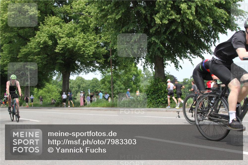 15.06.2025 - 7 Türme Triathlon Yannick Fuchs http://msf.ph/oto/7983303 15.06.2025 13:36:35 Radfahren  meine-sportfotos.de