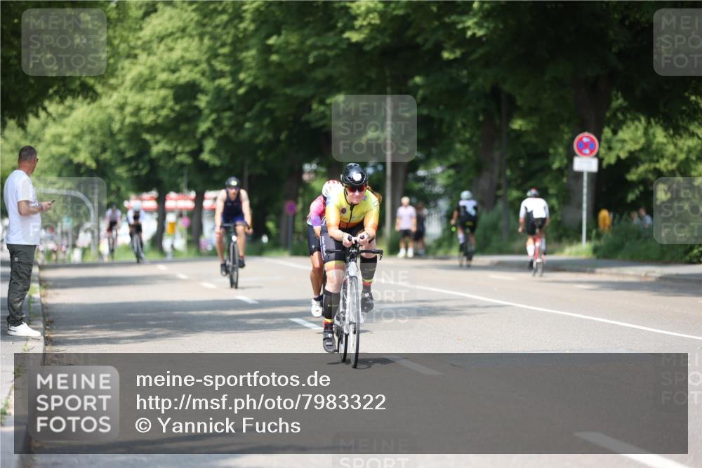 15.06.2025 - 7 Türme Triathlon Yannick Fuchs http://msf.ph/oto/7983322 15.06.2025 12:53:09 Radfahren 255, 265, 341, 470, 608 meine-sportfotos.de