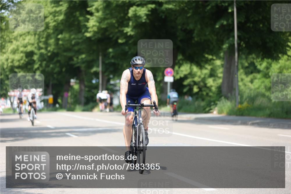15.06.2025 - 7 Türme Triathlon Yannick Fuchs http://msf.ph/oto/7983365 15.06.2025 12:53:12 Radfahren 255, 265, 341, 470 meine-sportfotos.de