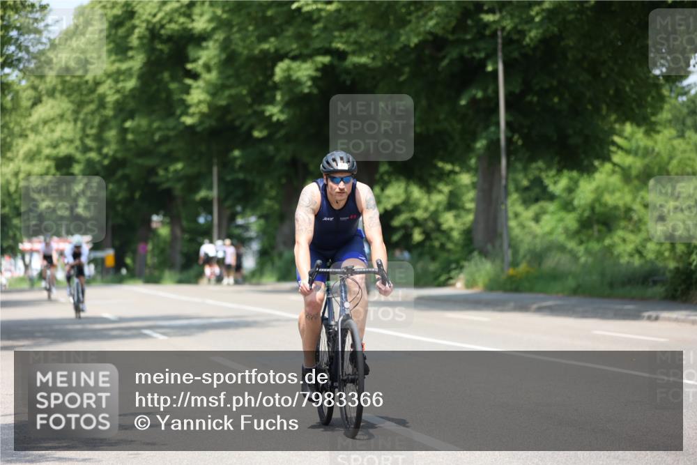15.06.2025 - 7 Türme Triathlon Yannick Fuchs http://msf.ph/oto/7983366 15.06.2025 12:53:12 Radfahren 255, 265, 341, 470 meine-sportfotos.de
