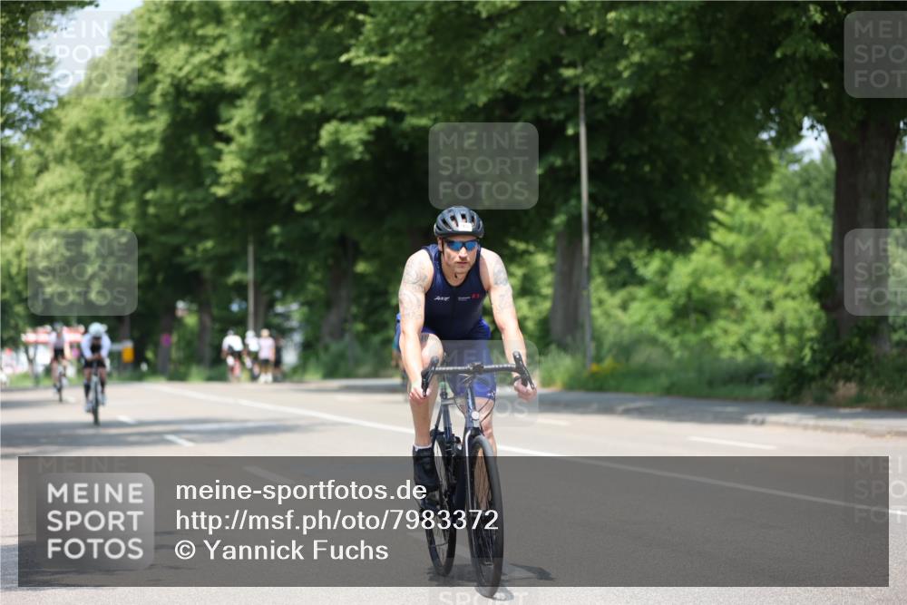 15.06.2025 - 7 Türme Triathlon Yannick Fuchs http://msf.ph/oto/7983372 15.06.2025 12:53:12 Radfahren 255, 265, 341, 470 meine-sportfotos.de