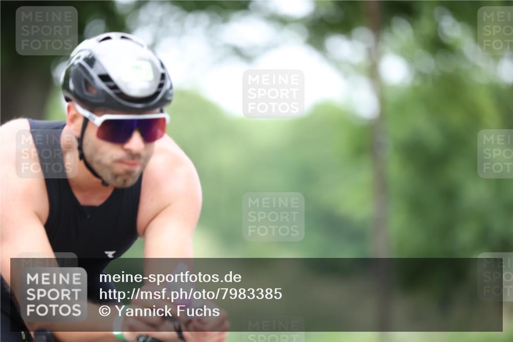 15.06.2025 - 7 Türme Triathlon Yannick Fuchs http://msf.ph/oto/7983385 15.06.2025 11:35:47 Radfahren 295, 297 meine-sportfotos.de