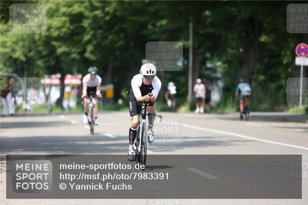 15.06.2025 - 7 Türme Triathlon Yannick Fuchs http://msf.ph/oto/7983391 15.06.2025 12:53:14 Radfahren 255, 265, 341, 470 meine-sportfotos.de