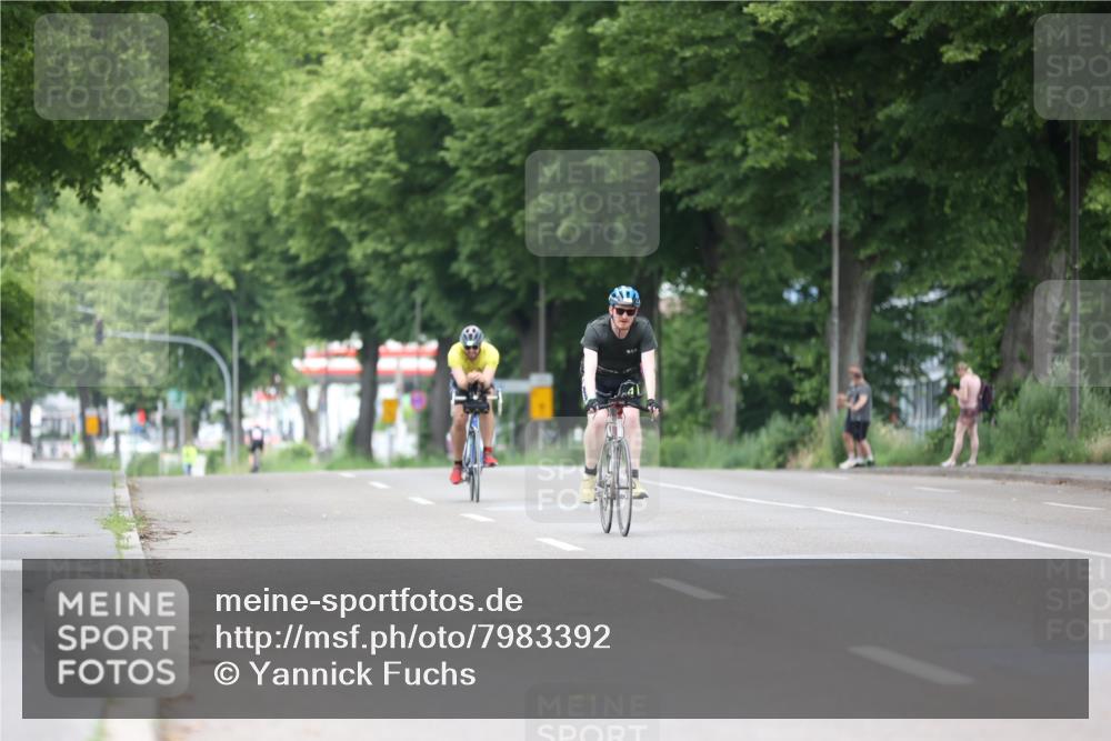 15.06.2025 - 7 Türme Triathlon Yannick Fuchs http://msf.ph/oto/7983392 15.06.2025 11:36:13 Radfahren 224, 304, 307 meine-sportfotos.de