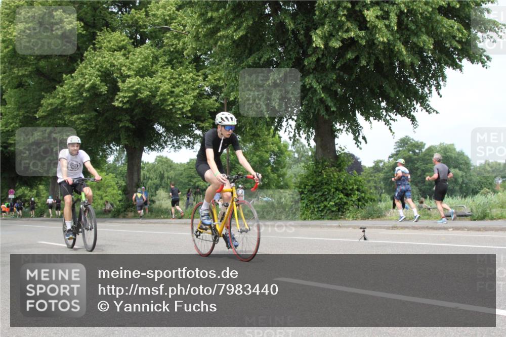 15.06.2025 - 7 Türme Triathlon Yannick Fuchs http://msf.ph/oto/7983440 15.06.2025 13:37:25 Radfahren  meine-sportfotos.de