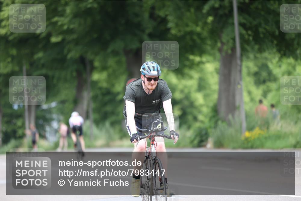 15.06.2025 - 7 Türme Triathlon Yannick Fuchs http://msf.ph/oto/7983447 15.06.2025 11:36:15 Radfahren 224, 304, 307 meine-sportfotos.de