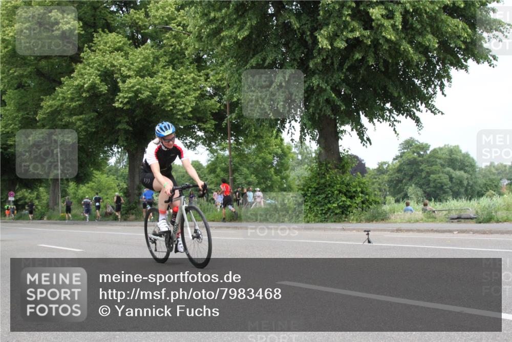 15.06.2025 - 7 Türme Triathlon Yannick Fuchs http://msf.ph/oto/7983468 15.06.2025 13:37:35 Radfahren  meine-sportfotos.de