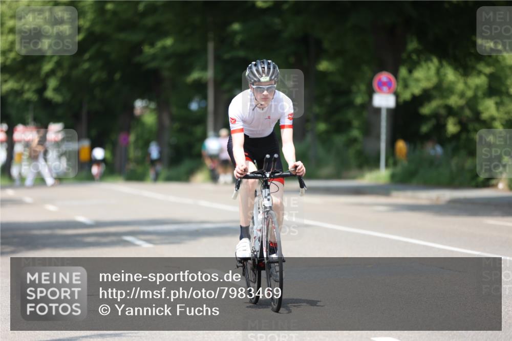 15.06.2025 - 7 Türme Triathlon Yannick Fuchs http://msf.ph/oto/7983469 15.06.2025 12:53:16 Radfahren 341, 470 meine-sportfotos.de