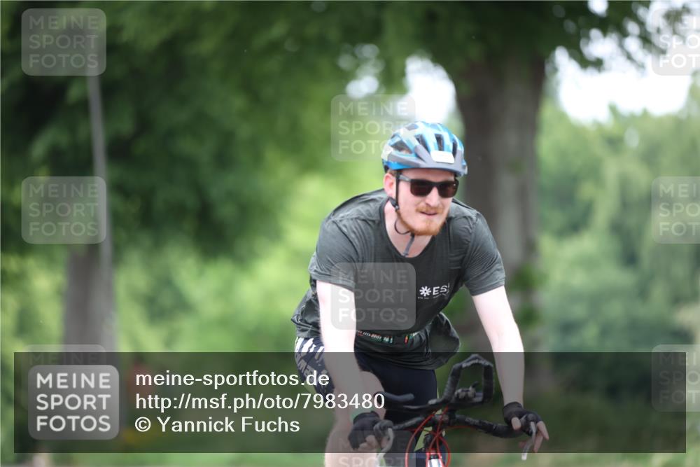 15.06.2025 - 7 Türme Triathlon Yannick Fuchs http://msf.ph/oto/7983480 15.06.2025 11:36:16 Radfahren 224, 304, 307 meine-sportfotos.de