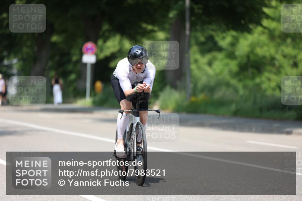 15.06.2025 - 7 Türme Triathlon Yannick Fuchs http://msf.ph/oto/7983521 15.06.2025 12:53:25 Radfahren 373 meine-sportfotos.de