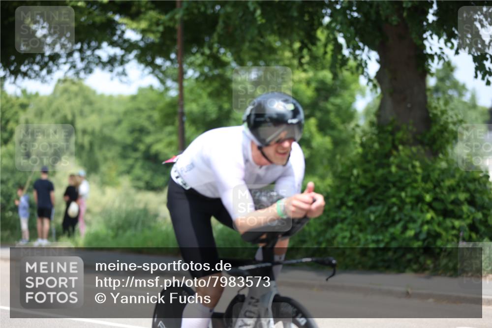 15.06.2025 - 7 Türme Triathlon Yannick Fuchs http://msf.ph/oto/7983573 15.06.2025 12:53:26 Radfahren 373 meine-sportfotos.de