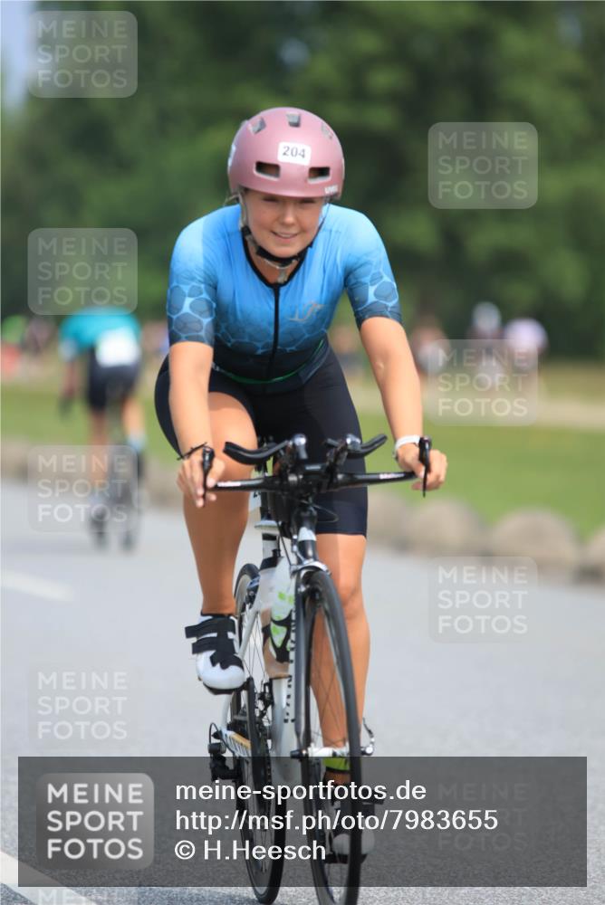 15.06.2025 - 27. Vierlanden-Triathlon H.Heesch http://msf.ph/oto/7983655 15.06.2025 11:16:40 Radfahren 204, 478, 797, 828 meine-sportfotos.de