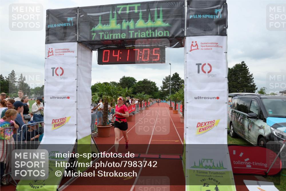 15.06.2025 - 7 Türme Triathlon Michael Strokosch http://msf.ph/oto/7983742 15.06.2025 14:17:05 Ziel 580, 726 meine-sportfotos.de