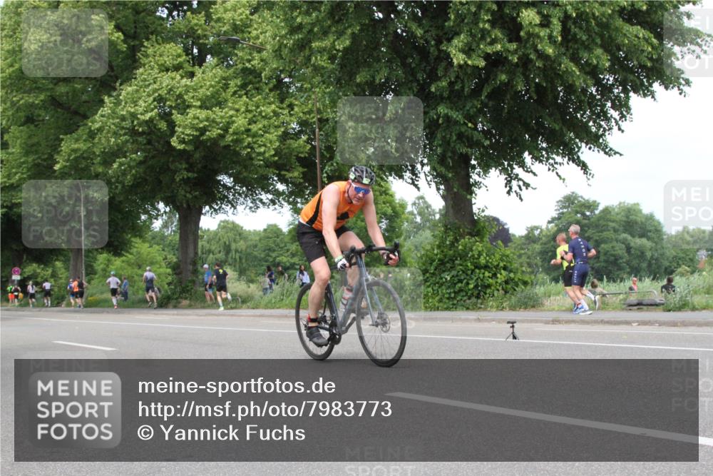15.06.2025 - 7 Türme Triathlon Yannick Fuchs http://msf.ph/oto/7983773 15.06.2025 13:39:02 Radfahren  meine-sportfotos.de