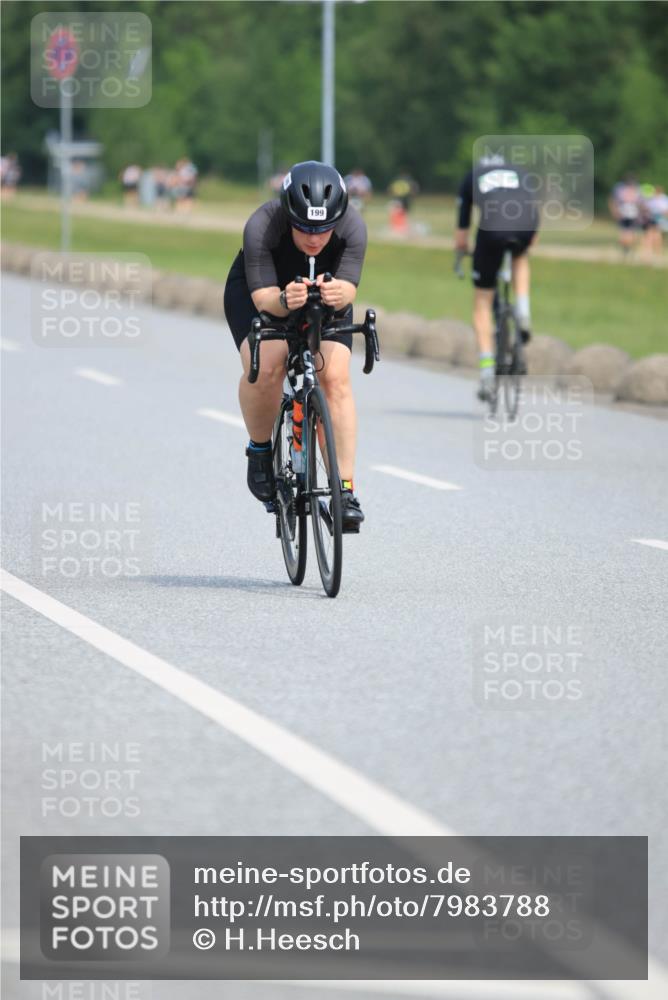 15.06.2025 - 27. Vierlanden-Triathlon H.Heesch http://msf.ph/oto/7983788 15.06.2025 11:17:53 Radfahren 7, 154, 199, 830 meine-sportfotos.de