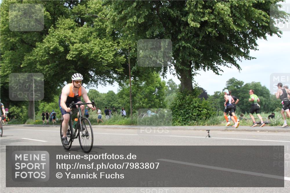 15.06.2025 - 7 Türme Triathlon Yannick Fuchs http://msf.ph/oto/7983807 15.06.2025 13:39:23 Radfahren  meine-sportfotos.de