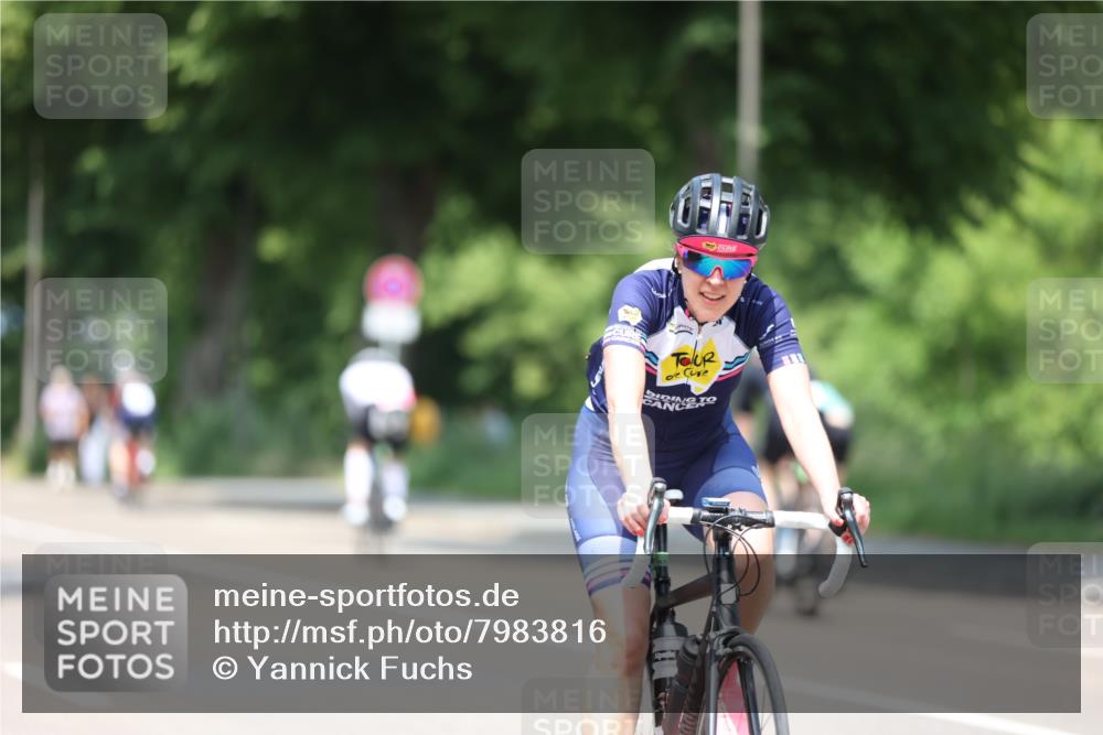 15.06.2025 - 7 Türme Triathlon Yannick Fuchs http://msf.ph/oto/7983816 15.06.2025 12:53:59 Radfahren 302, 400, 559, 594 meine-sportfotos.de