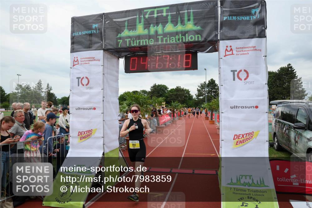 15.06.2025 - 7 Türme Triathlon Michael Strokosch http://msf.ph/oto/7983859 15.06.2025 14:17:18 Ziel 592, 751 meine-sportfotos.de